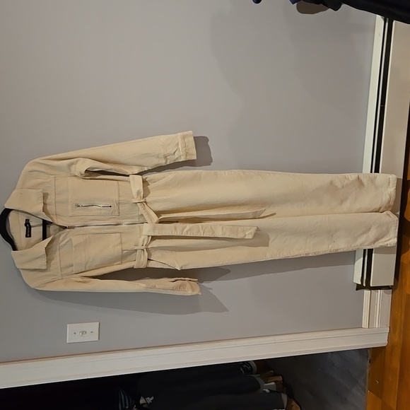 Pretty Little Thing oversized cream corduroy jumpsuit size 0 NWT - Picture 4 of 8
